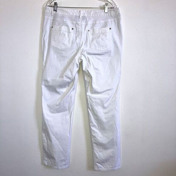 STYLE & CO sz 12 Solid White 98% Cotton Stretch Denim Jeans Straight Tapered - Picture 2 of 5